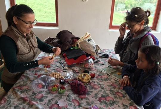 Pünkösdkor is Katica Tanya!