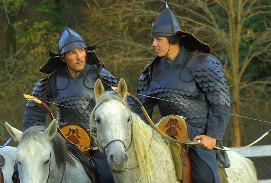 Lovagi hétvégével várunk!