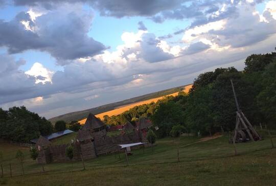 Népi játékos hétvégével várunk!